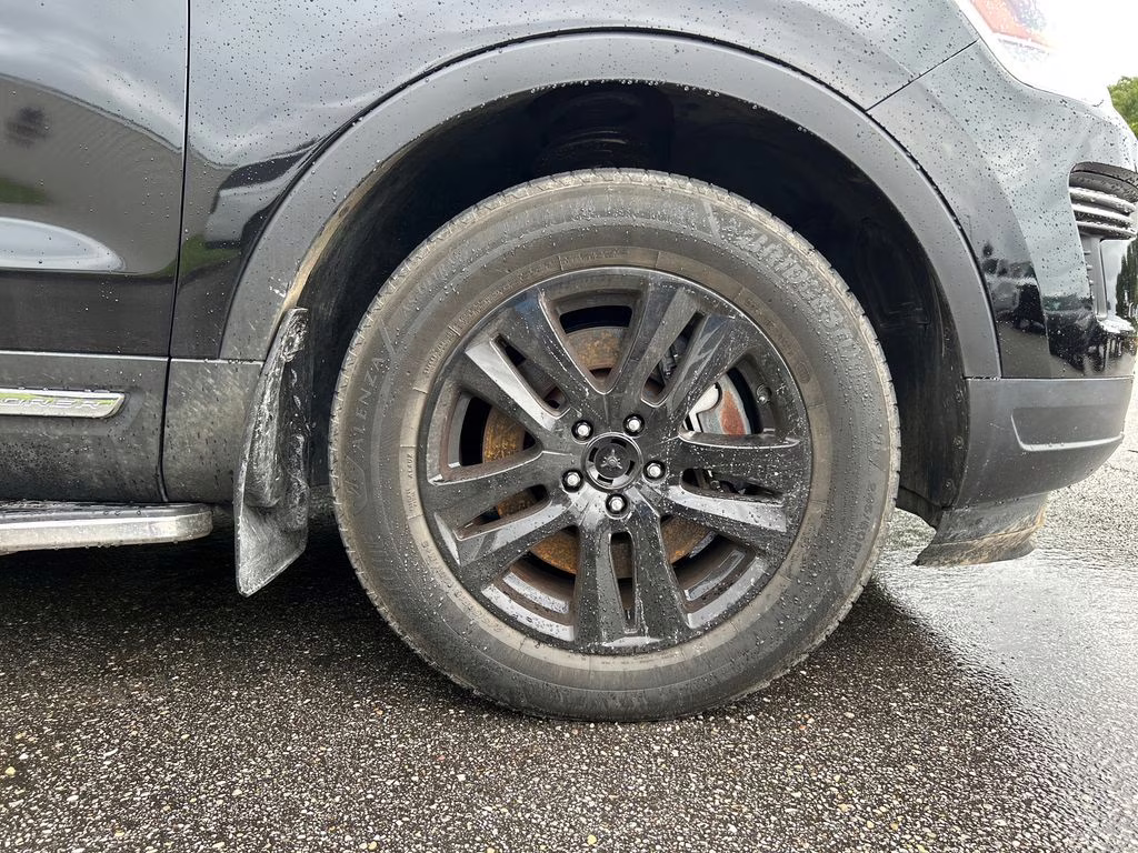 2019 Agate Black Metallic Ford Explorer XLT 4X4 SUV