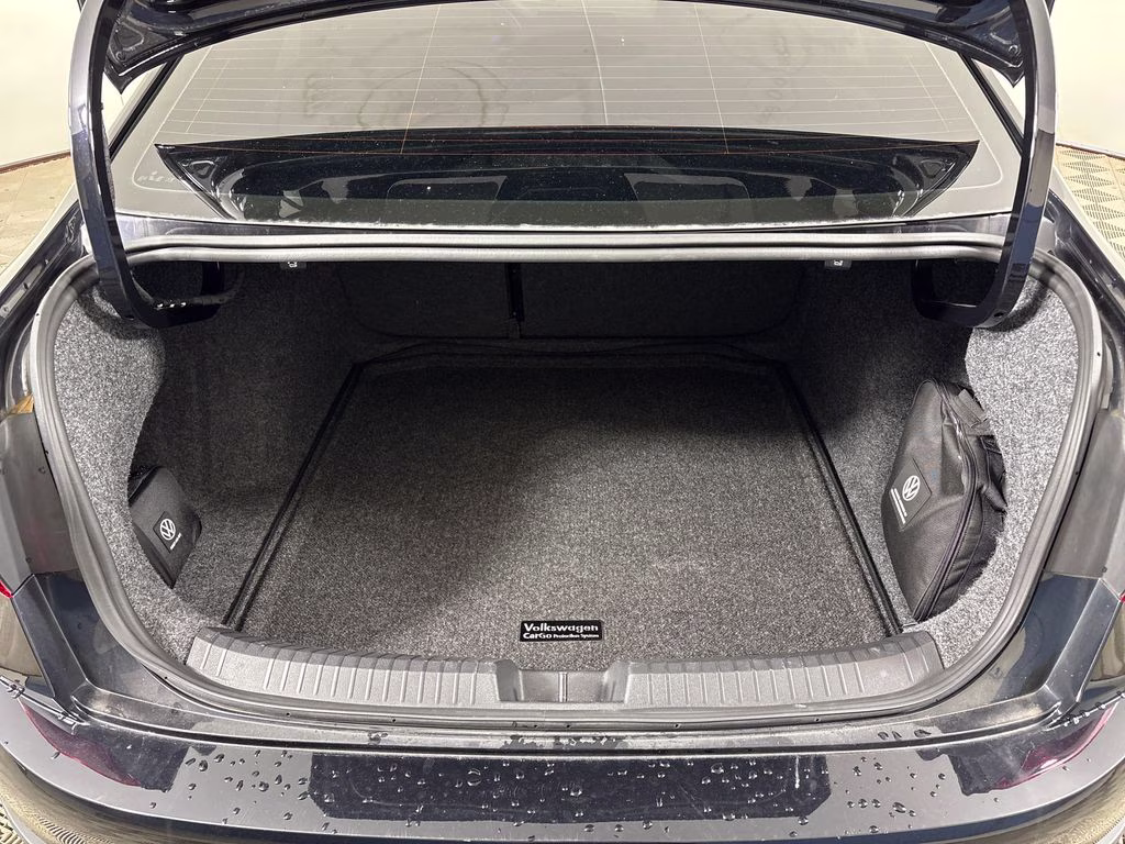 2025 Deep Black Pearl Volkswagen Jetta 1.5T Sport FWD Sedan