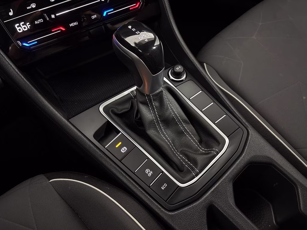 2025 Deep Black Pearl Volkswagen Jetta 1.5T Sport FWD Sedan