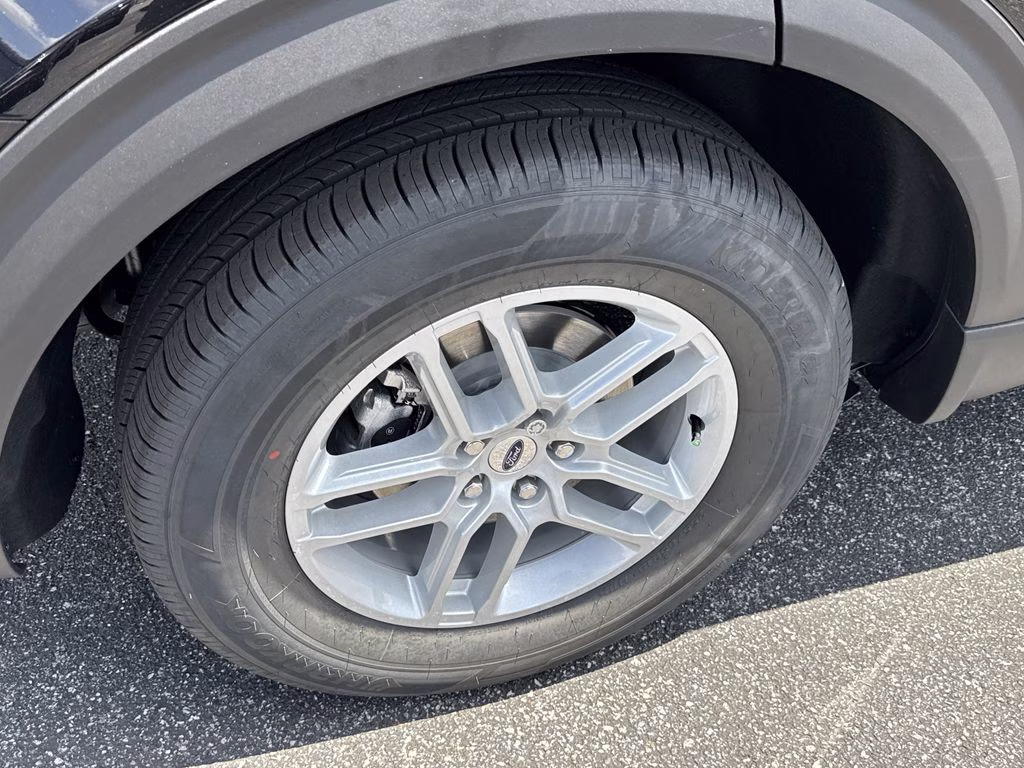 2026 Agate Black Metallic Ford Explorer Active RWD SUV