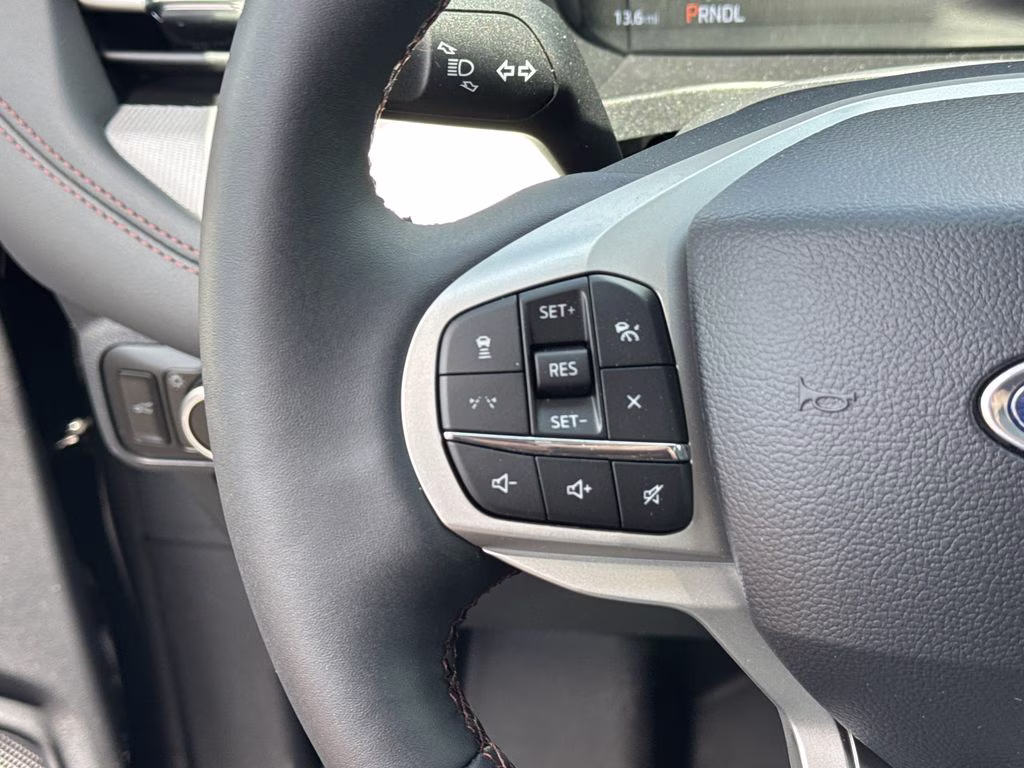 2026 Agate Black Metallic Ford Explorer Active RWD SUV