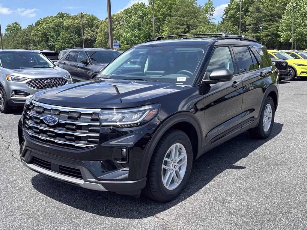 2026 Agate Black Metallic Ford Explorer Active RWD SUV