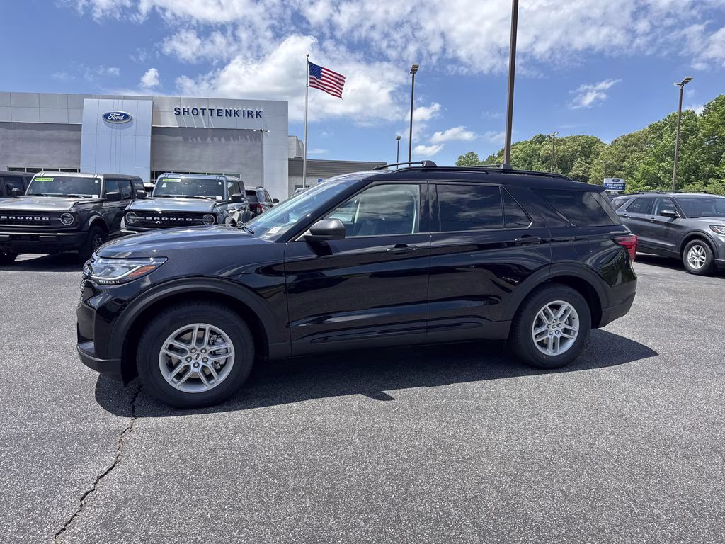 2026 Agate Black Metallic Ford Explorer Active RWD SUV