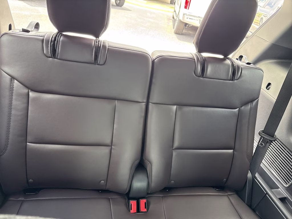 2026 Black Ford Explorer Platinum 4X4 SUV