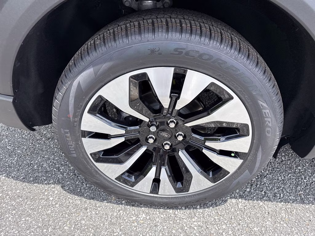 2026 Black Ford Explorer Platinum 4X4 SUV