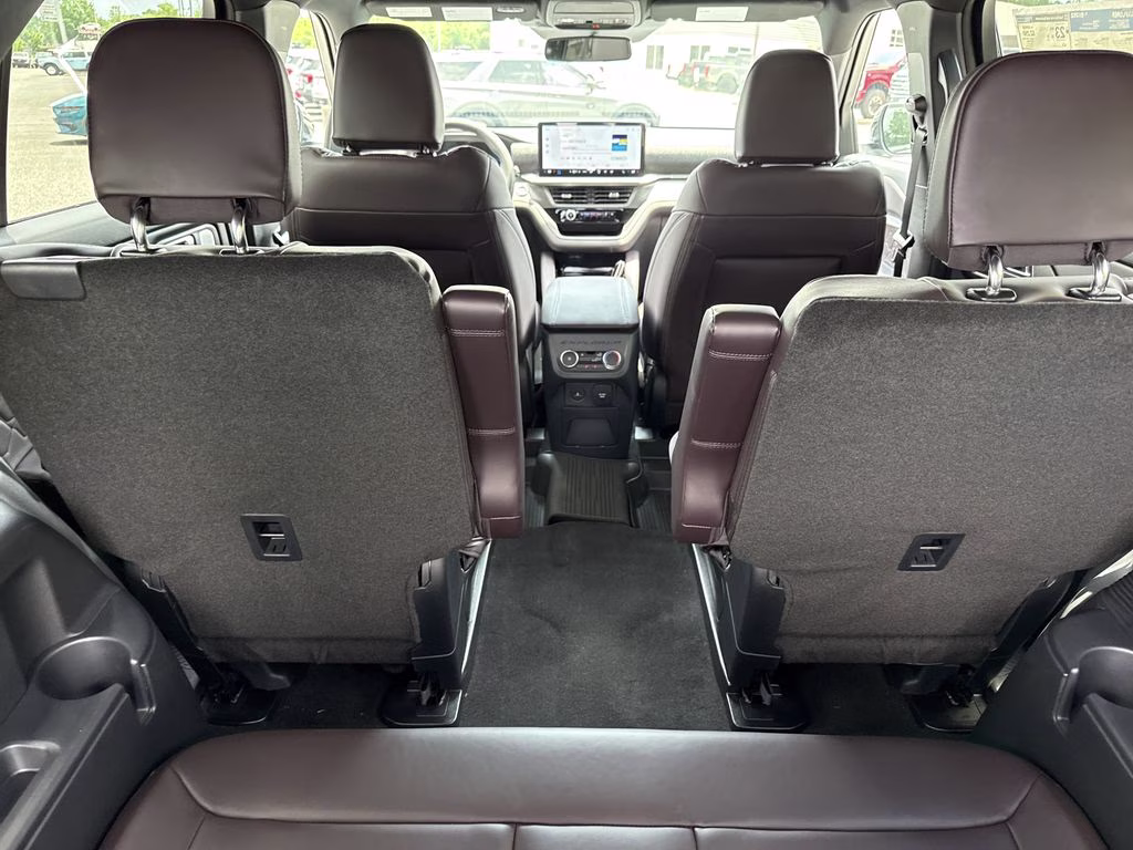 2026 Black Ford Explorer Platinum 4X4 SUV