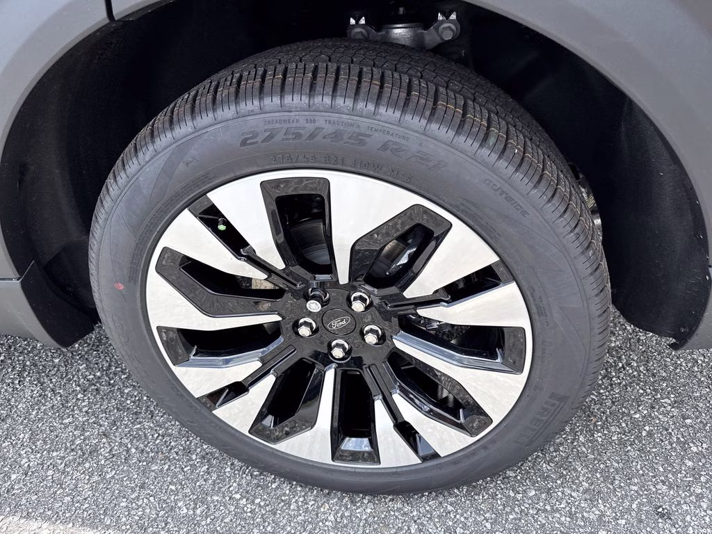 2026 Black Ford Explorer Platinum 4X4 SUV