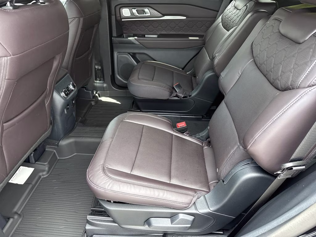 2026 Black Ford Explorer Platinum 4X4 SUV