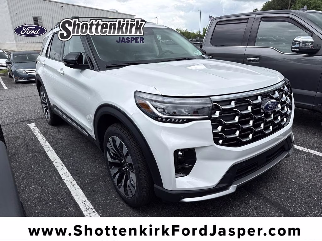 2026 White Ford Explorer Platinum 4X4 SUV