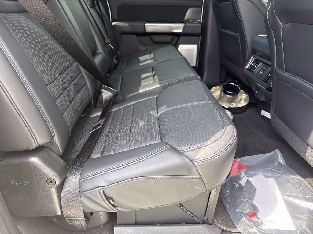 2026 Star White Metallic Tri-Coat Ford Super Duty F-350 DRW Platinum 4X4 Truck