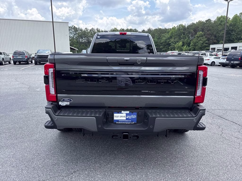 2026 Carbonized Gray Metallic Ford Super Duty F-350 DRW Platinum 4X4 Truck