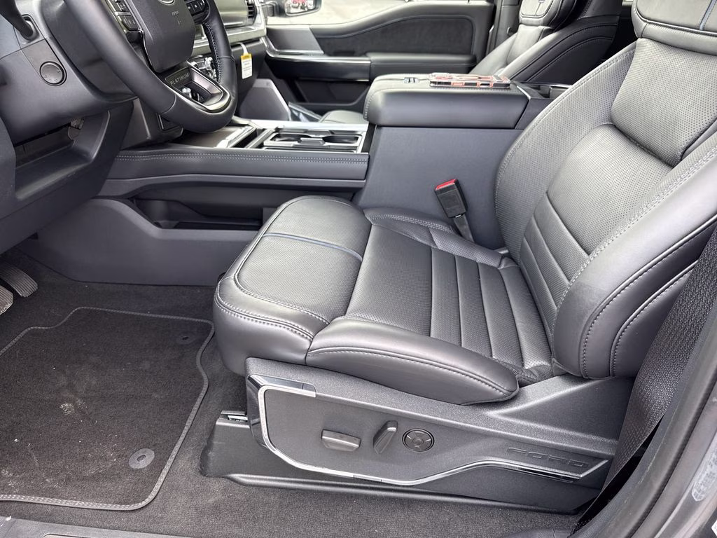 2026 Carbonized Gray Metallic Ford Super Duty F-350 DRW Platinum 4X4 Truck