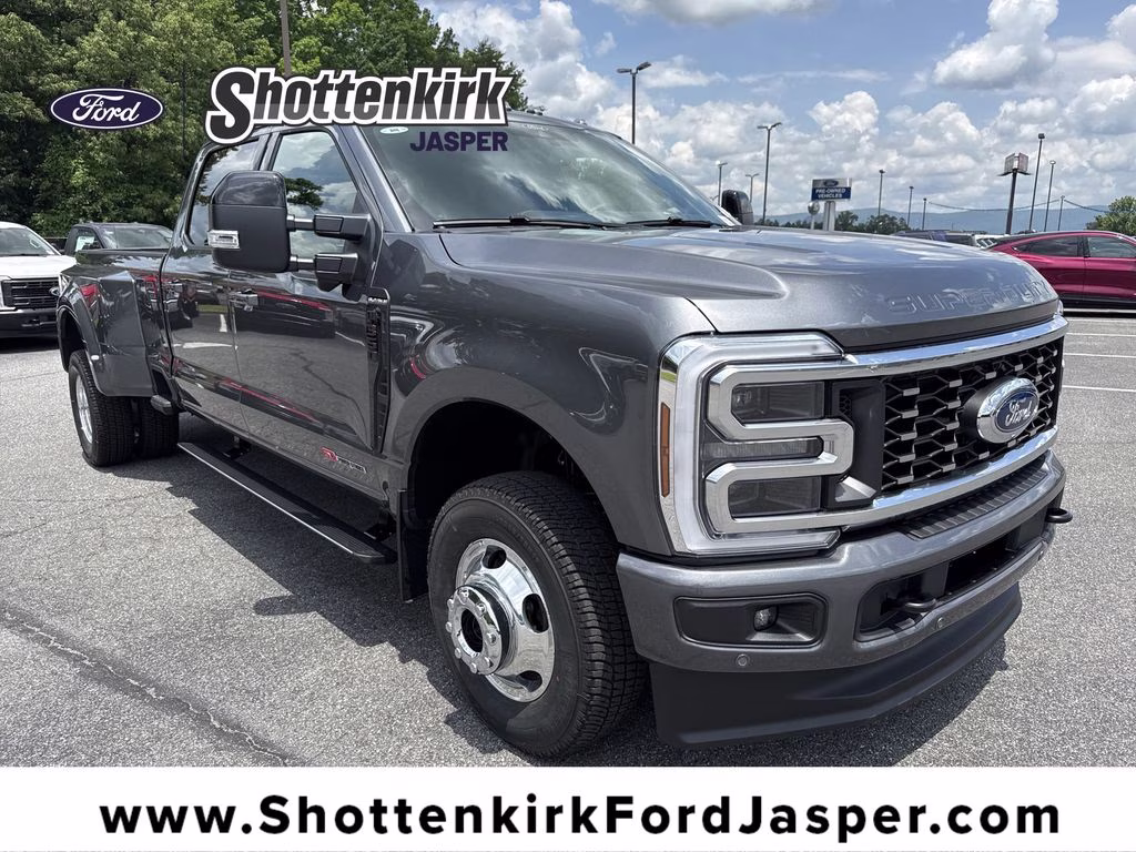 2026 Carbonized Gray Metallic Ford Super Duty F-350 DRW Platinum 4X4 Truck