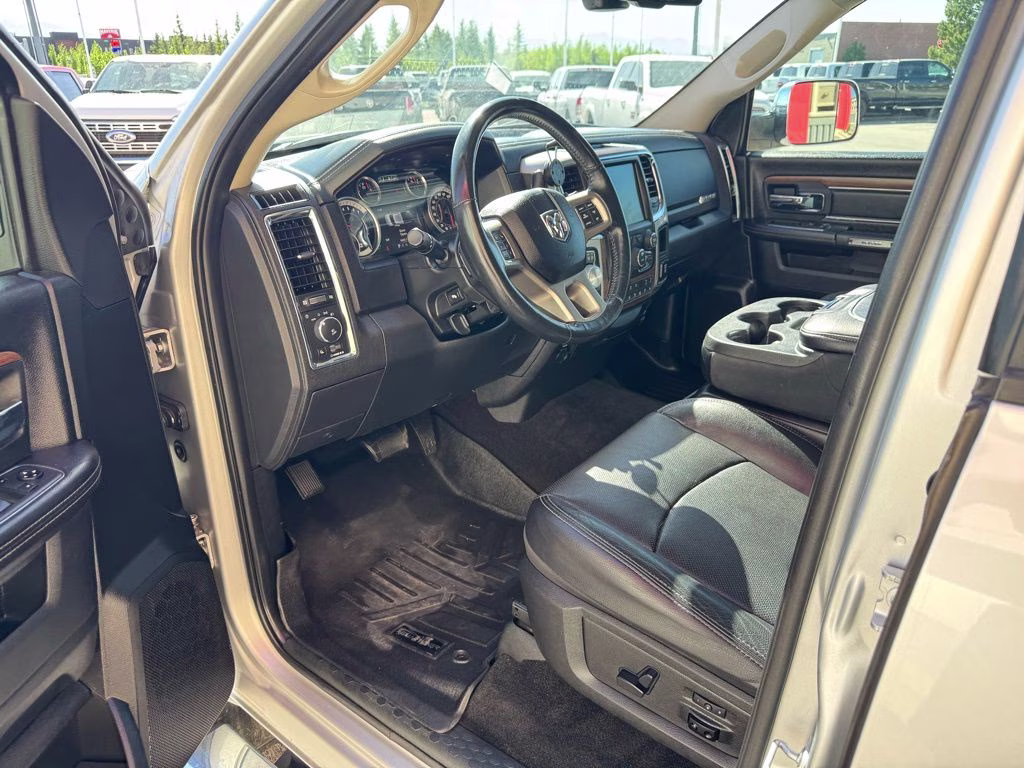 2017 Bright Silver Metallic Clearcoat Ram 1500 Laramie 4X4 Truck