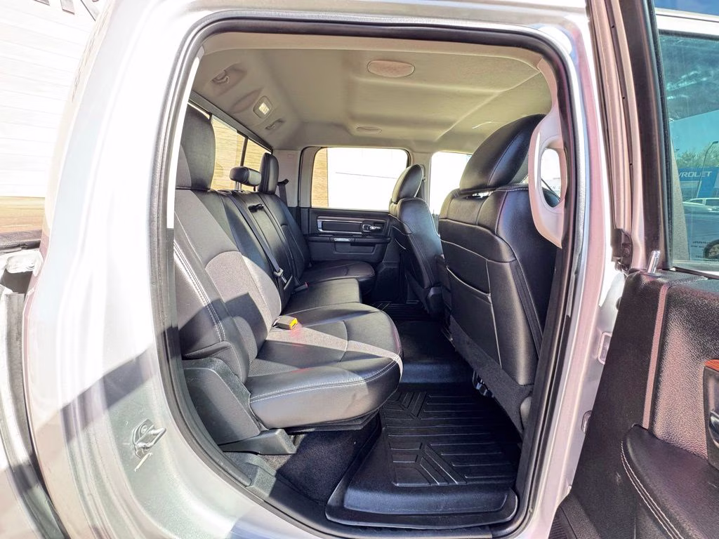 2017 Bright Silver Metallic Clearcoat Ram 1500 Laramie 4X4 Truck