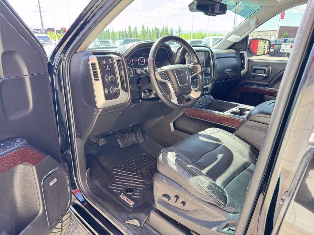 2017 Onyx Black GMC Sierra 1500 SLT 4X4 Truck