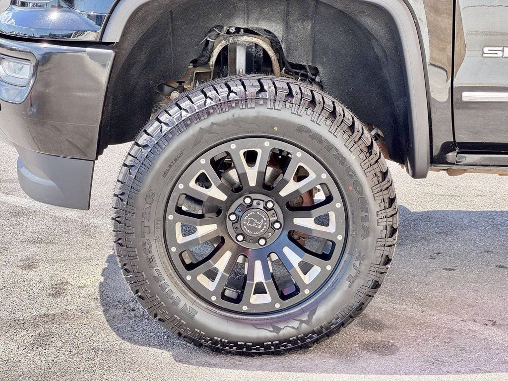 2017 Onyx Black GMC Sierra 1500 SLT 4X4 Truck