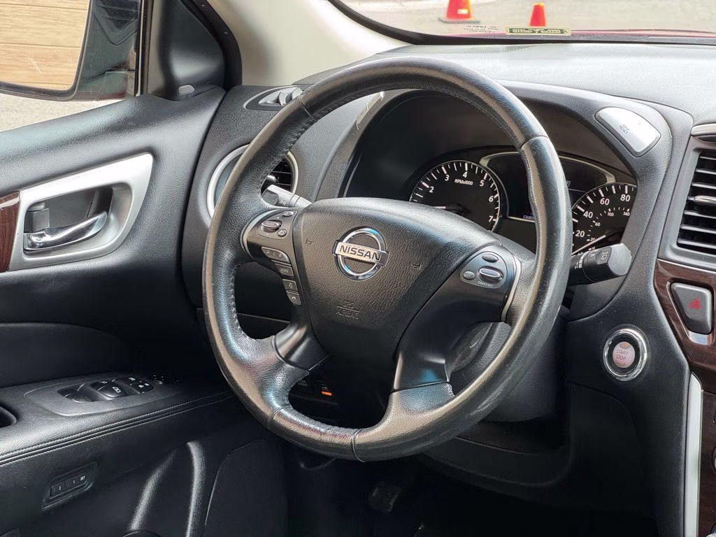 2016 Cayenne Red Metallic Nissan Pathfinder SL 4X4 SUV