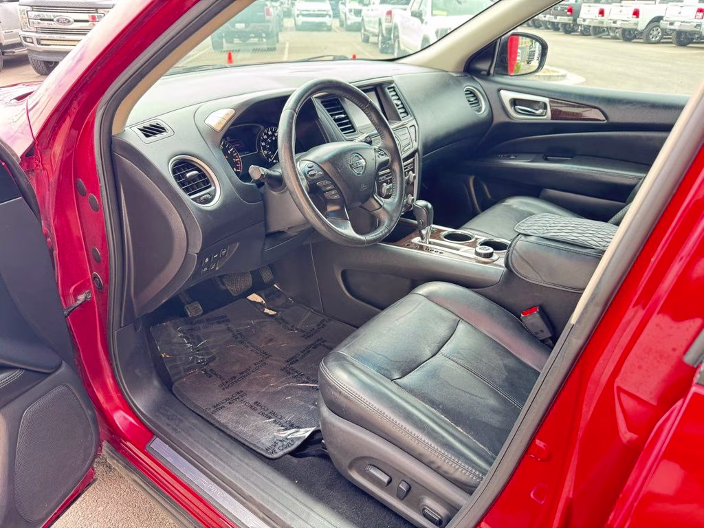 2016 Cayenne Red Metallic Nissan Pathfinder SL 4X4 SUV