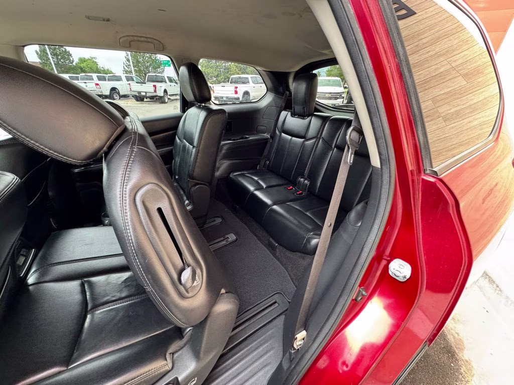 2016 Cayenne Red Metallic Nissan Pathfinder SL 4X4 SUV