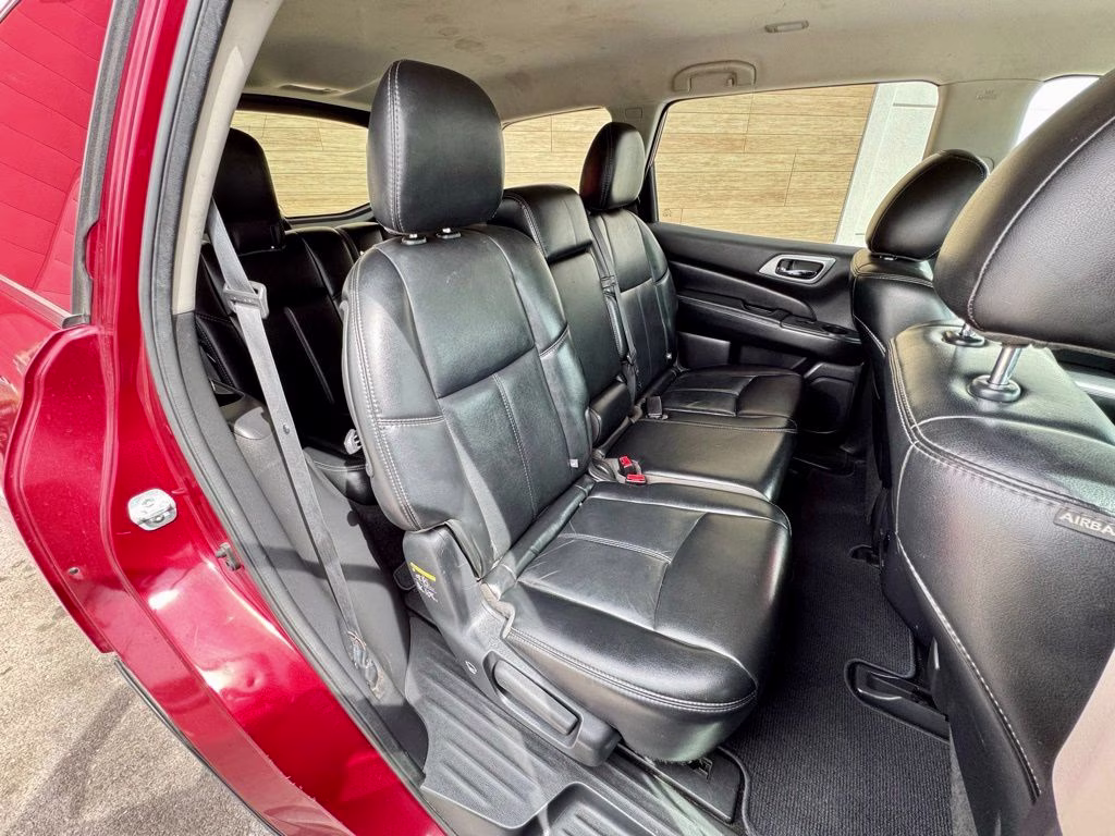 2016 Cayenne Red Metallic Nissan Pathfinder SL 4X4 SUV