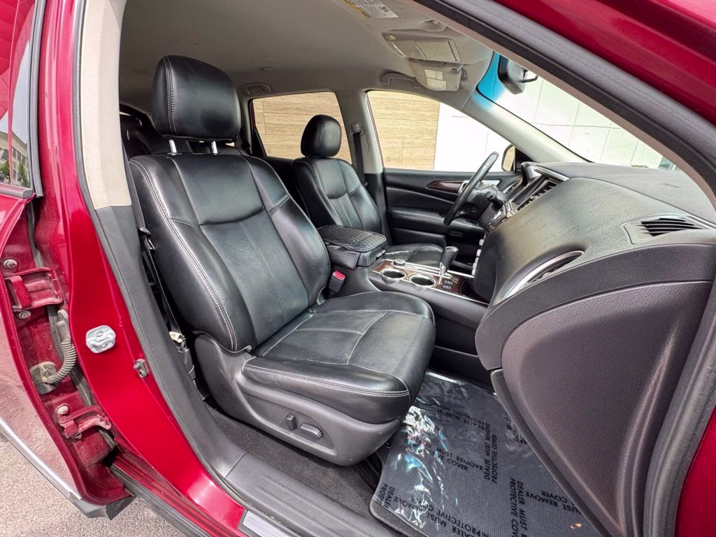 2016 Cayenne Red Metallic Nissan Pathfinder SL 4X4 SUV