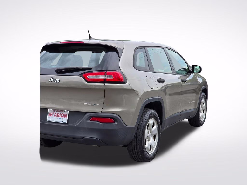 2017 Light Brownstone Pearlcoat Jeep Cherokee Sport 4X4 SUV