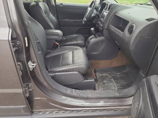 2015 Granite Crystal Metallic Clearcoat Jeep Patriot High Altitude 4X4 SUV