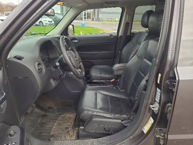 2015 Granite Crystal Metallic Clearcoat Jeep Patriot High Altitude 4X4 SUV