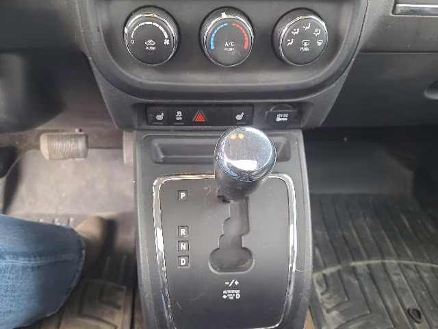2015 Granite Crystal Metallic Clearcoat Jeep Patriot High Altitude 4X4 SUV