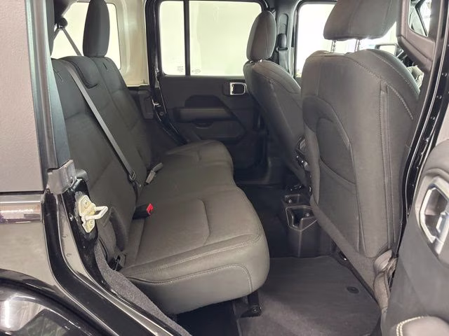 2019 Black Clearcoat Jeep Wrangler Unlimited Sahara 4X4 SUV