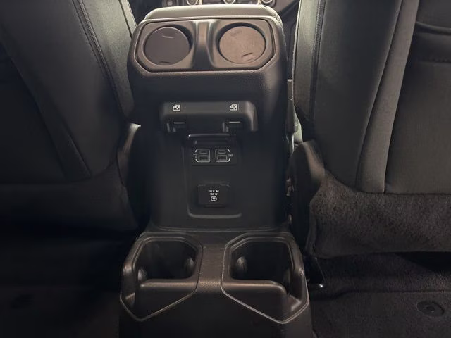 2019 Black Clearcoat Jeep Wrangler Unlimited Sahara 4X4 SUV