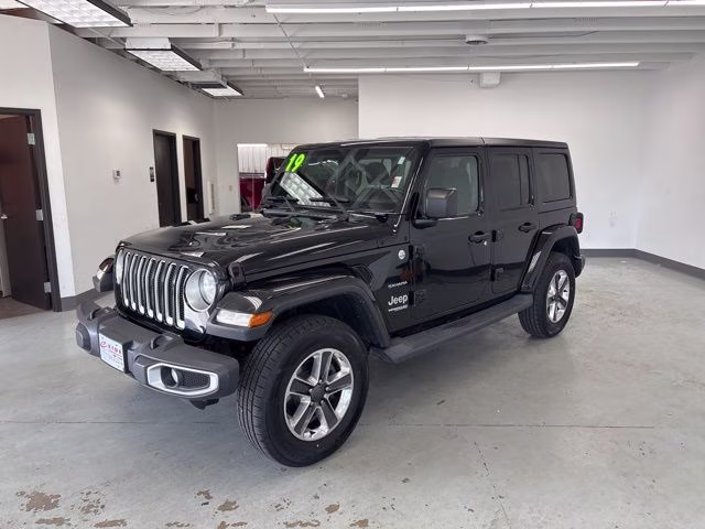 2019 Black Clearcoat Jeep Wrangler Unlimited Sahara 4X4 SUV