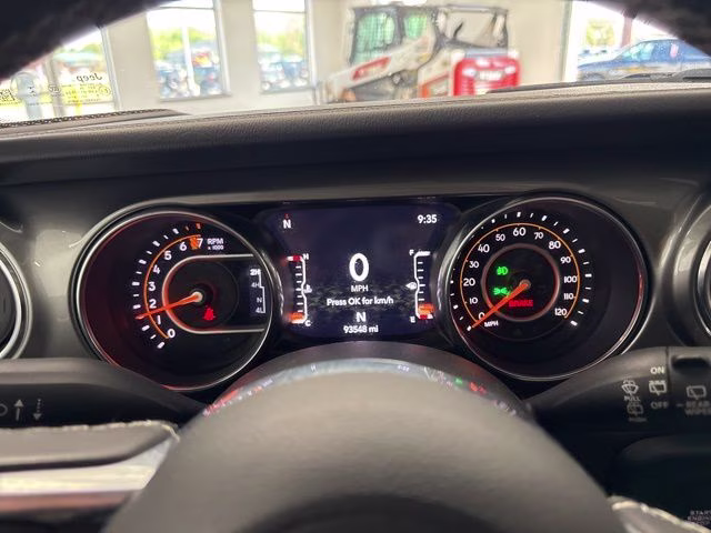 2019 Black Clearcoat Jeep Wrangler Unlimited Sahara 4X4 SUV