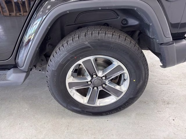 2019 Black Clearcoat Jeep Wrangler Unlimited Sahara 4X4 SUV