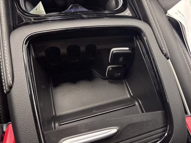 2027 Bright White Clearcoat Chrysler Pacifica Limited AWD Van