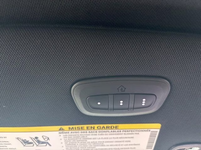 2027 Bright White Clearcoat Chrysler Pacifica Limited AWD Van