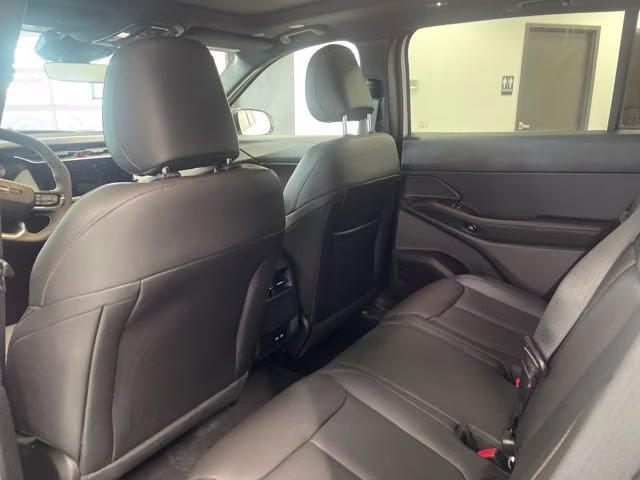 2026 Diamond Black Crystal Pearlcoat Jeep Cherokee Limited 4X4 SUV
