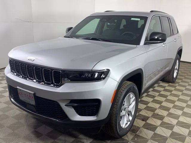 2026 Silver Zynith Jeep Grand Cherokee Laredo X 4X4 SUV