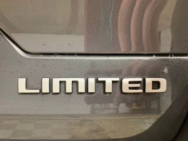 2026 Baltic Gray Metallic Clearcoat Jeep Grand Cherokee Limited 4X4 SUV