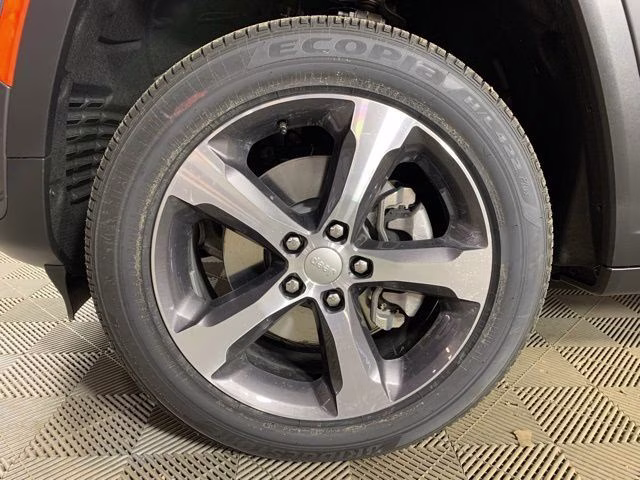 2026 Baltic Gray Metallic Clearcoat Jeep Grand Cherokee L Limited 4X4 SUV