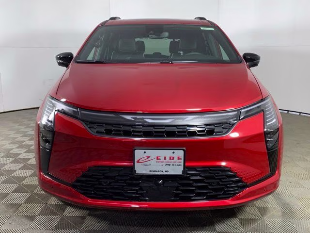 2027 Red Hot Pearlcoat Chrysler Pacifica Limited AWD Van