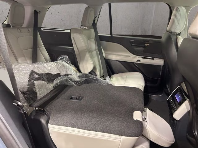 2026 Whisper Blue Metallic Clearcoat Lincoln Aviator Premiere AWD SUV