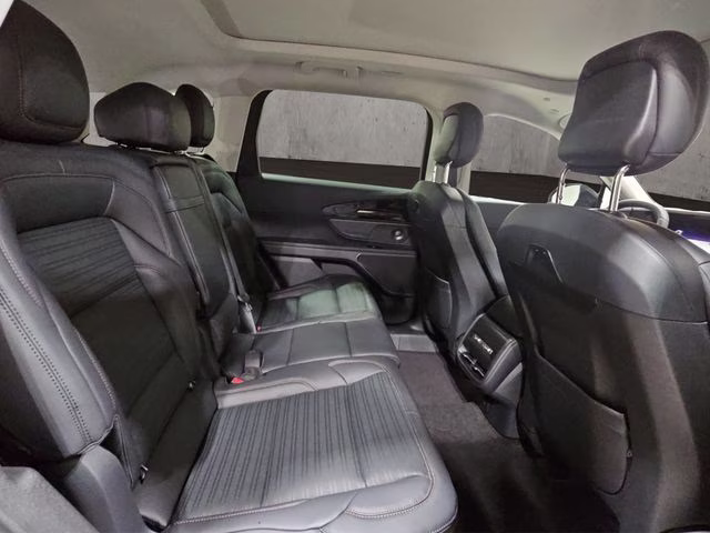 2026 White Platinum Metallic Tri-Coat Lincoln Nautilus Reserve AWD SUV