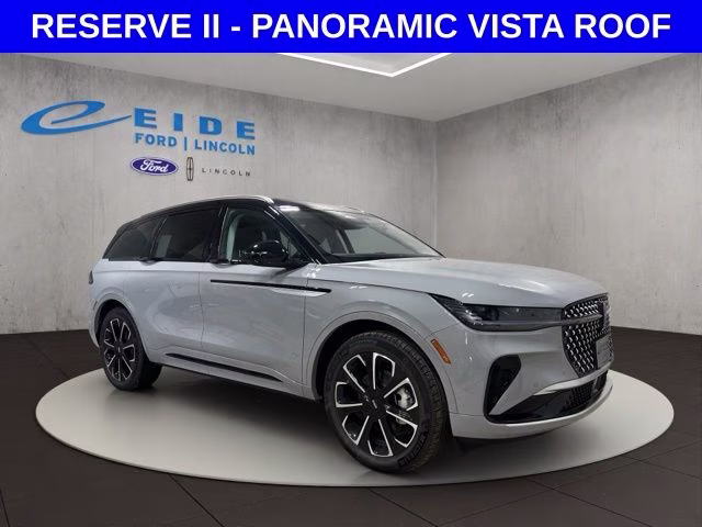 2026 Gray Matter Metallic Clearcoat Lincoln Nautilus Reserve AWD SUV