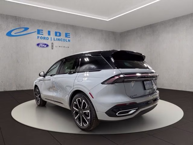 2026 Gray Matter Metallic Clearcoat Lincoln Nautilus Reserve AWD SUV