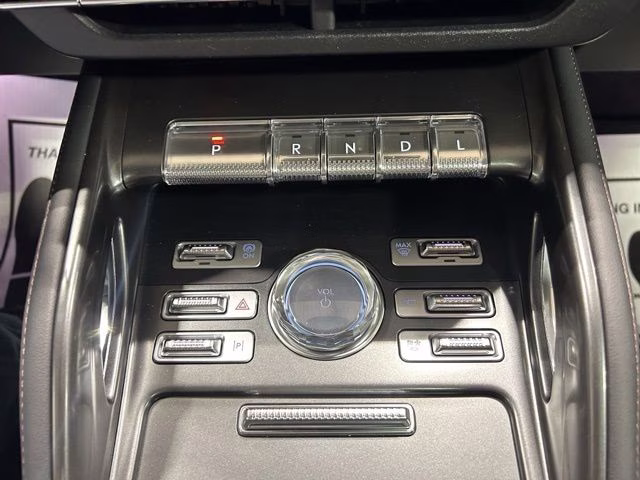 2026 Gray Matter Metallic Clearcoat Lincoln Nautilus Reserve AWD SUV