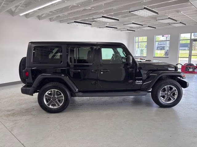 2019 Black Clearcoat Jeep Wrangler Unlimited Sahara 4X4 SUV