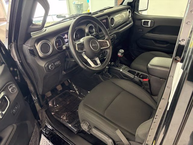 2019 Black Clearcoat Jeep Wrangler Unlimited Sahara 4X4 SUV