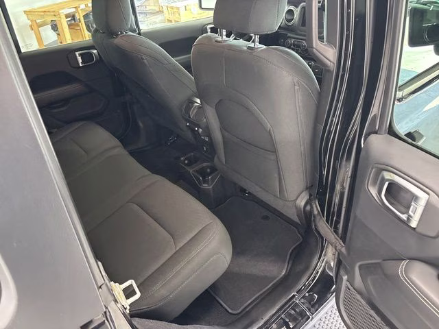 2019 Black Clearcoat Jeep Wrangler Unlimited Sahara 4X4 SUV